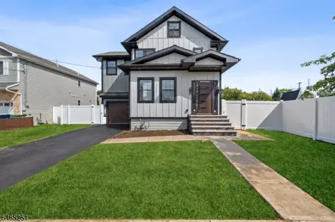 1123 Thompson Ave, Roselle, NJ 07203
