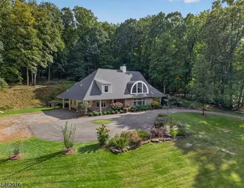 Exterior - 160 Black Brook Rd, Hampton, NJ 08827 photo 2 of 18