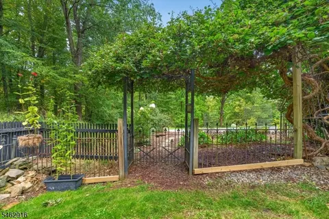 Exterior - 160 Black Brook Rd, Hampton, NJ 08827 photo 13 of 18