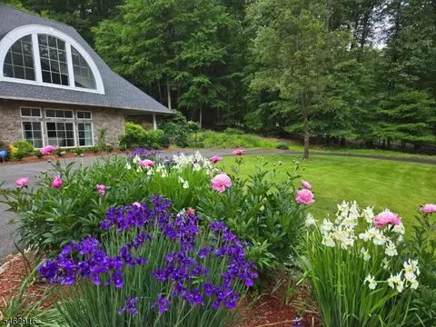 Exterior - 160 Black Brook Rd, Hampton, NJ 08827 photo 15 of 18