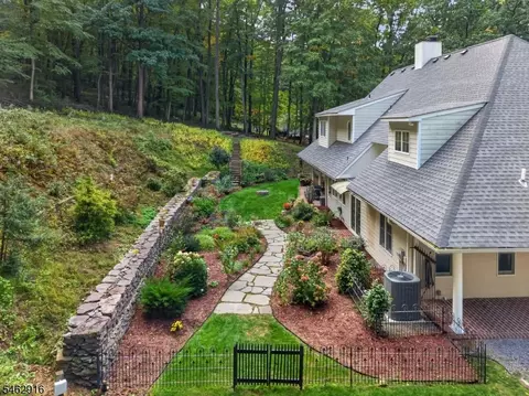 Exterior - 160 Black Brook Rd, Hampton, NJ 08827 photo 9 of 18