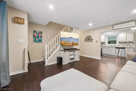 Entry Way - 43 River Rd, Stanhope, NJ 07874 photo 2 of 8