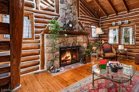 66 Bearfort Rd, West Milford, NJ 07480