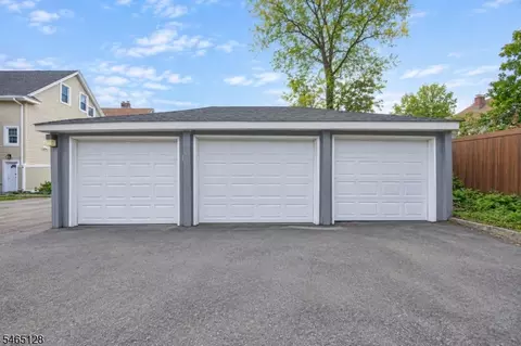 Exterior - 42 N Willow St, Montclair, NJ 07042 photo 6 of 6