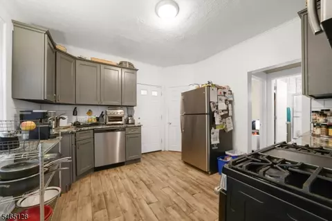 Entry Way - 42 N Willow St, Montclair, NJ 07042 photo 1 of 6