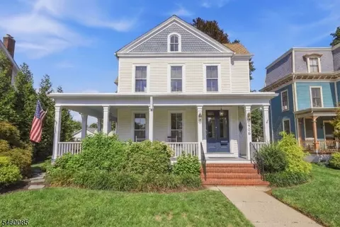 406 W Moore St, Hackettstown, NJ 07840