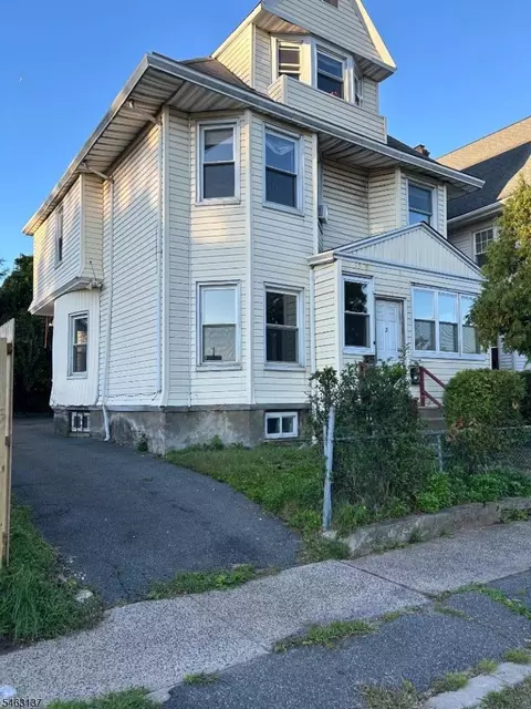 3 Winthrop Ter, East Orange, NJ 07018
