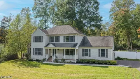 75 Byram Kingwood Rd, Stockton, NJ 08559