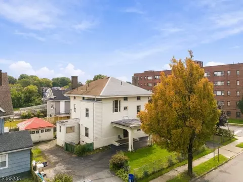 72 N Munn Ave, East Orange, NJ 07017