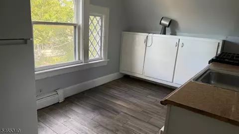 Entry Way - 3 Myrtle Ave, North Plainfield, NJ 07060 photo 3 of 5