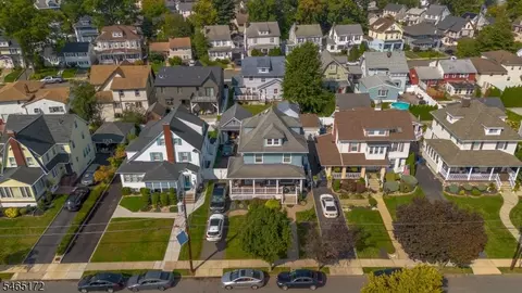 20 Hillside Rd, Elizabeth, NJ 07208