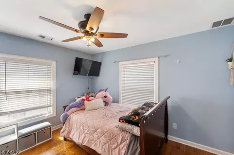 Bedroom - 20 Hillside Rd, Elizabeth, NJ 07208 photo 1 of 8