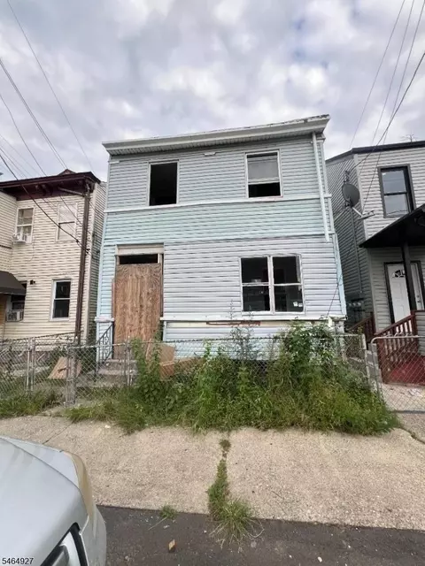 15 Southard St, Paterson, NJ 07501