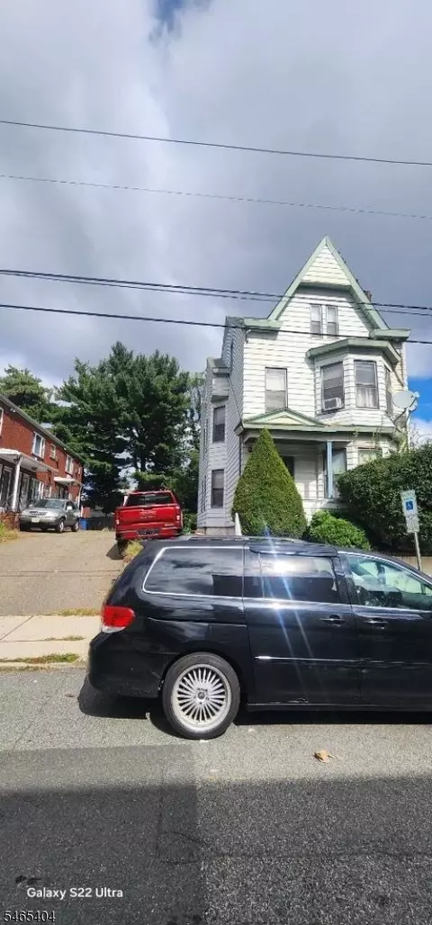 307 Sussex St, Paterson, NJ 07503