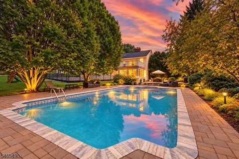 7 Fawn Dr, Montville, NJ 07045