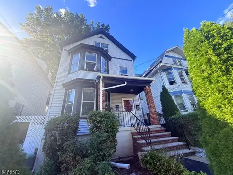 478 Walnut St, Elizabeth, NJ 07201