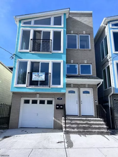 379 S 9th St, Newark, NJ 07103