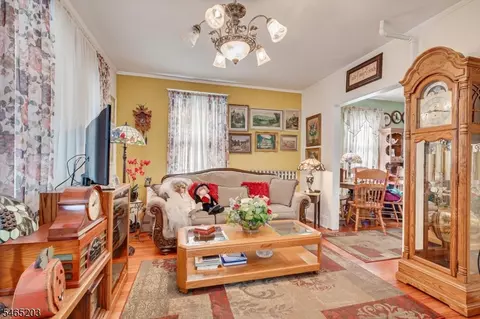 Living - 4 S Springfield Ave, Springfield, NJ 07081 photo 1 of 5