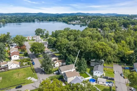 42 Deerfield Rd, Parsippany, NJ 07054