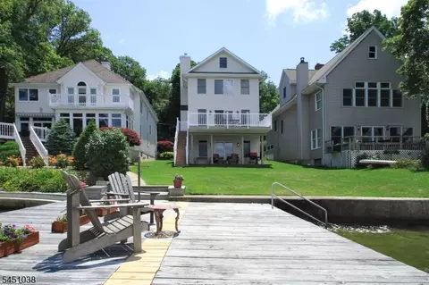 59 Mcgregor Ave, Mount Arlington, NJ 07856