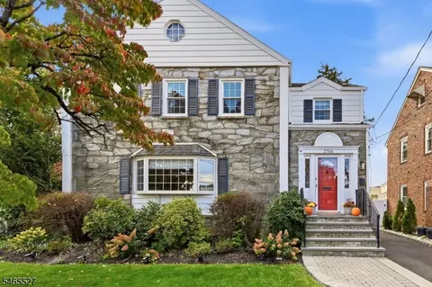 2766 Larchmont Rd, Union, NJ 07083