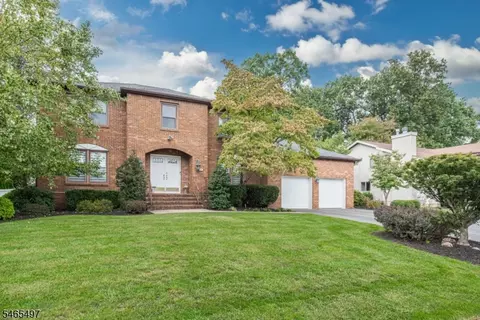 Exterior - 178 Webster Dr, Wayne, NJ 07470 photo 2 of 7