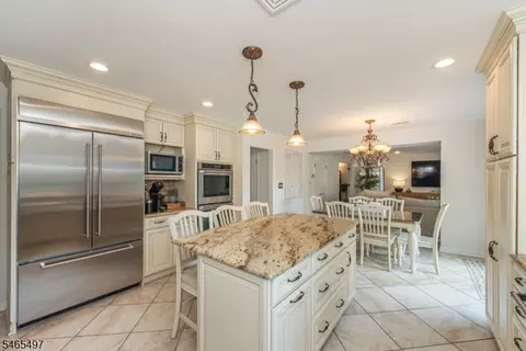 Kitchen - 178 Webster Dr, Wayne, NJ 07470 photo 3 of 4