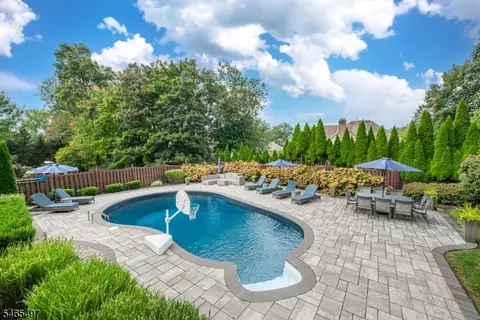 Exterior - 178 Webster Dr, Wayne, NJ 07470 photo 5 of 7
