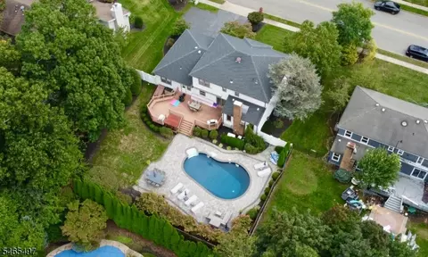 View/Area - 178 Webster Dr, Wayne, NJ 07470 photo 2 of 3