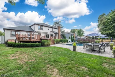 Exterior - 178 Webster Dr, Wayne, NJ 07470 photo 7 of 7
