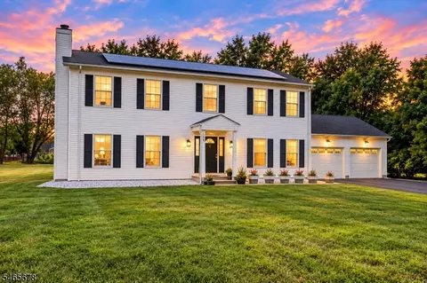 154 Dutton St, Somerset, NJ 08873