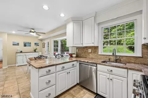 Kitchen - 40 Brook Ter, Wayne, NJ 07470 photo 2 of 3