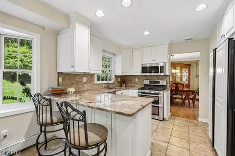 Kitchen - 40 Brook Ter, Wayne, NJ 07470 photo 1 of 3