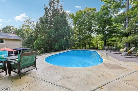 Exterior - 40 Brook Ter, Wayne, NJ 07470 photo 6 of 8