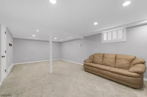 Other - 9 Shetland Dr, Clark, NJ 07066 photo 5 of 8