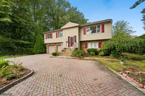 Exterior - 564 Mountain Ave, Springfield, NJ 07081 photo 2 of 16