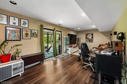 Other - 564 Mountain Ave, Springfield, NJ 07081 photo 3 of 7