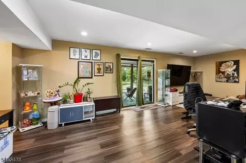 Other - 564 Mountain Ave, Springfield, NJ 07081 photo 4 of 7