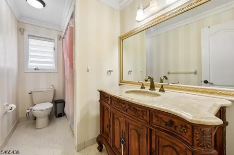 Bath - 564 Mountain Ave, Springfield, NJ 07081 photo 3 of 3