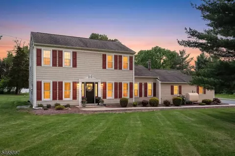 405 Bellwood Ave, Asbury, NJ 08802