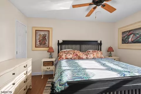 Bedroom - 49 Knox Ter #2A, Wayne, NJ 07470 photo 2 of 6