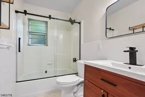 Bath - 49 Knox Ter #2A, Wayne, NJ 07470 photo 3 of 3