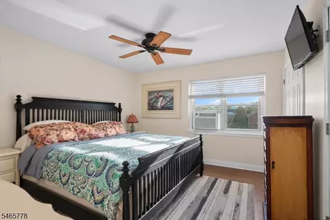 Bedroom - 49 Knox Ter #2A, Wayne, NJ 07470 photo 1 of 6