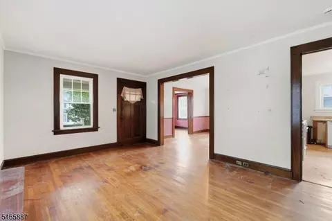 Living - 4 Denman Pl, Summit, NJ 07901 photo 1 of 3