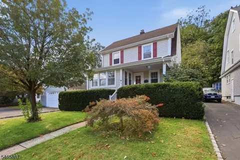 4 Denman Pl, Summit, NJ 07901