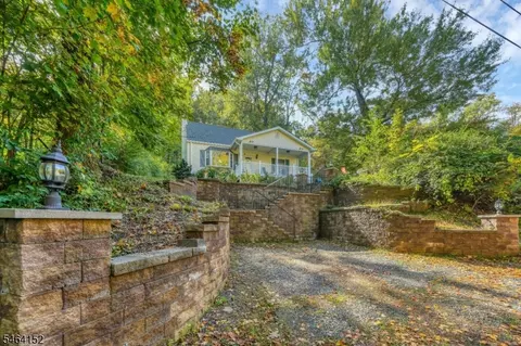 25 Old Vienna Rd, Hackettstown, NJ 07840