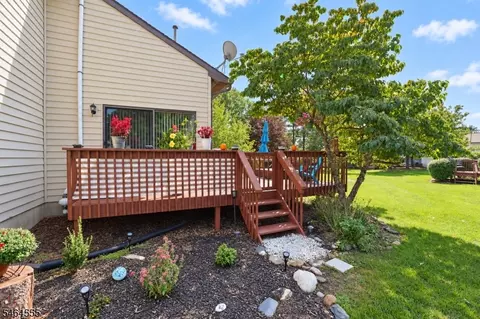 Exterior - 1 Sparrow Cir, Newton, NJ 07860 photo 4 of 7