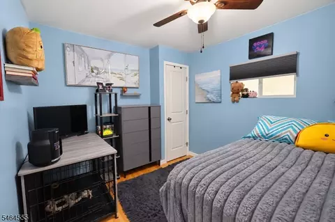 Bedroom - 1 Sparrow Cir, Newton, NJ 07860 photo 4 of 5