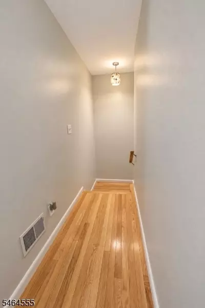 Entry Way - 1 Sparrow Cir, Newton, NJ 07860 photo 3 of 3