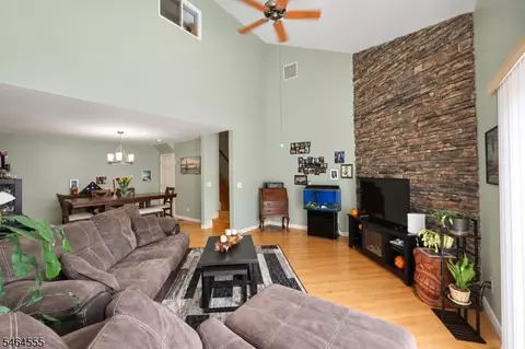 Living - 1 Sparrow Cir, Newton, NJ 07860 photo 2 of 2